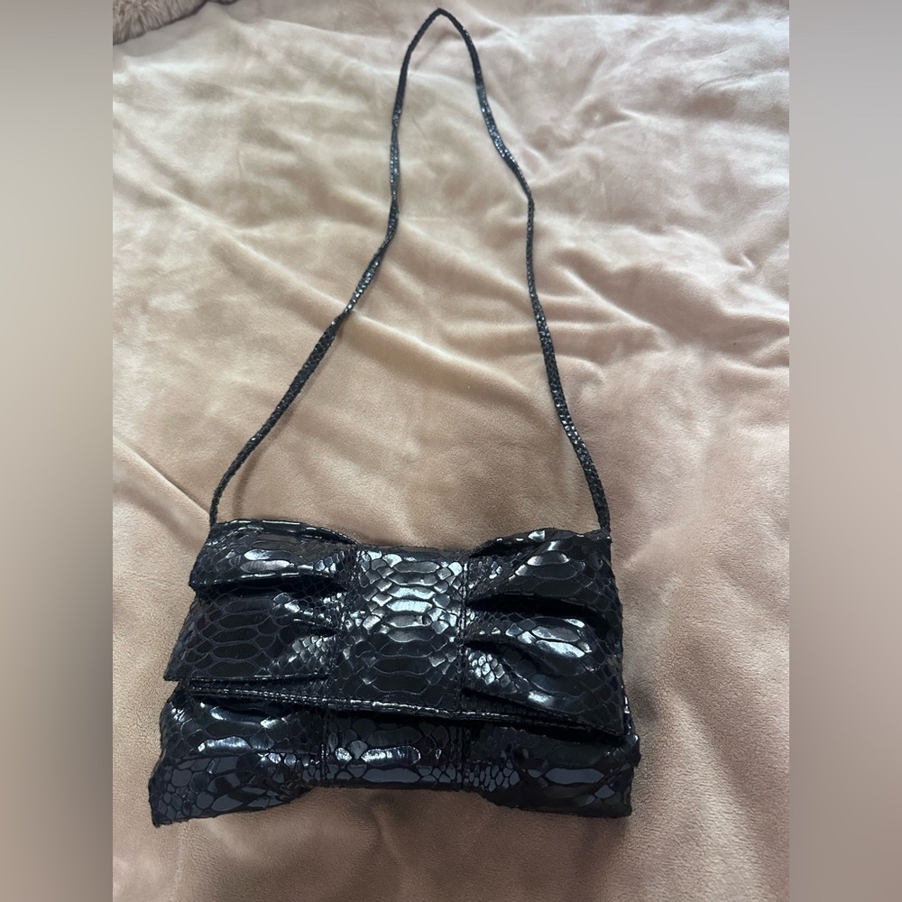 Iman Elegant Black Snakeskin Pattern Women's Bag